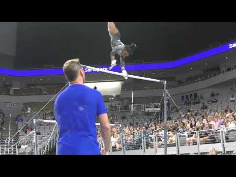 Simone Biles -  Uneven Bars  - 2024 Xfinity U.S. Championships -  Senior Women Session 2 Day 1