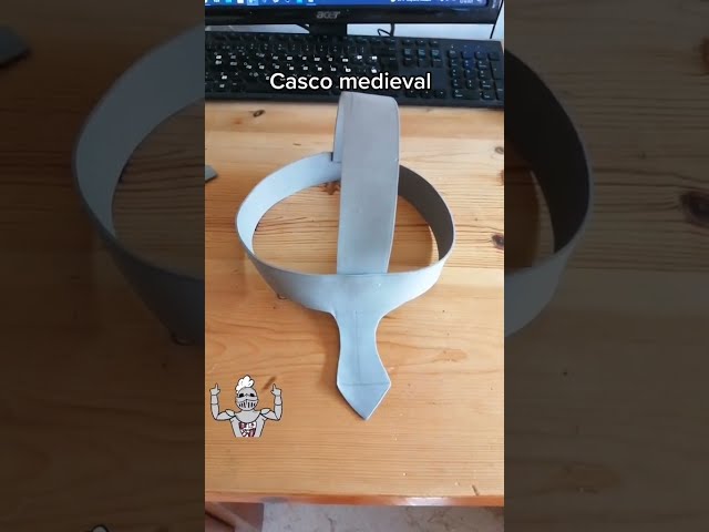 Vídeo relacionado con Funidelia Casco, escudo y armadura medieval para niño, Medieval, Edad Media - Traje para niños para fiestas, Carnaval y Halloween