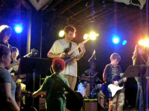 Lil' Liza Jane -- Danny Abel of Groovesect solos with kids at Tipitina's Sunday Music Workshop