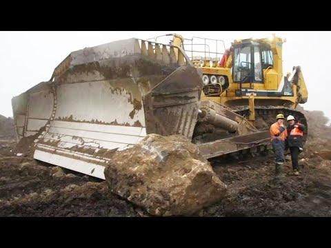 Amazing Dangerous Idiots Biggest Bulldozer Operator Skills, Heavy Equipment Machines Working Fails