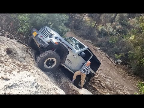 Джипы проверили гору ДАН на прочность - מעלה דן