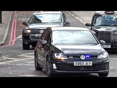 Unmarked Police Cars Responding X2 -  Lambeth Roundabout - London