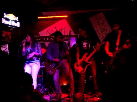 Welcome to the Jungle & Rock you like a Hurricane cover by hum Stock