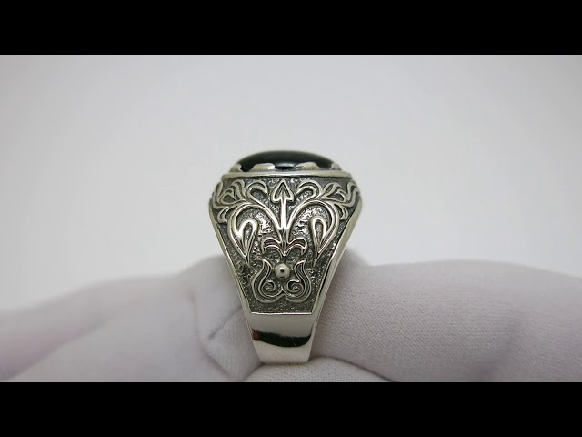 Мужской серебряный перстень с чёрным камнем 2111127 Видеообзор