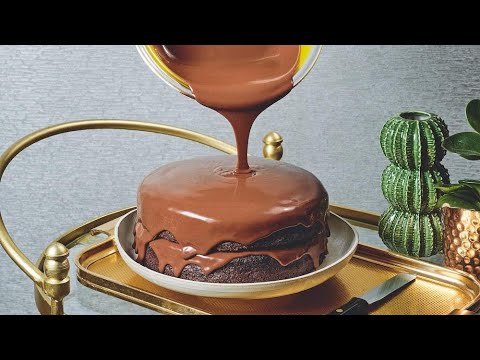 This ‘Lazy Person’s’ Chocolate Cake Is The Only Cake Recipe You Need