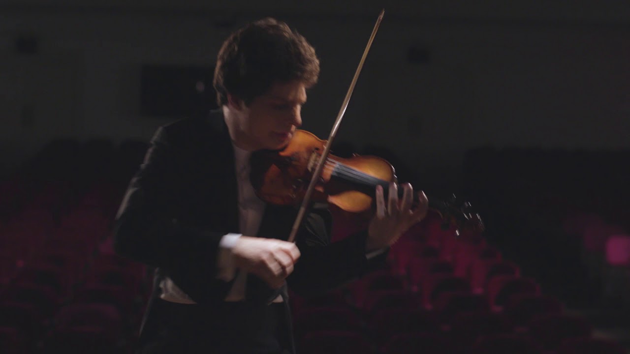 Augustin Hadelich plays Paganini Caprice No. 16