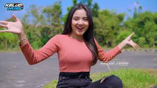 Download lagu DJ SETENGAH NGENDANG - DENDINO X TRUMPET CARNIVAL X SET ME FIRE mp3