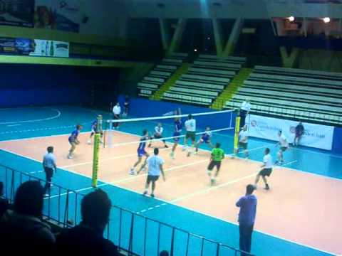 2013.10.26 UKS HUTNIK Dobry Wynik KRAKÓW - TSV Mansard Sanok 3-0 (2liga siatkarzy) 21/51