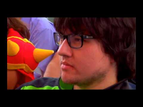 Emotional Story of Professional LoL Player : Dyrus ( Marcus Hill )