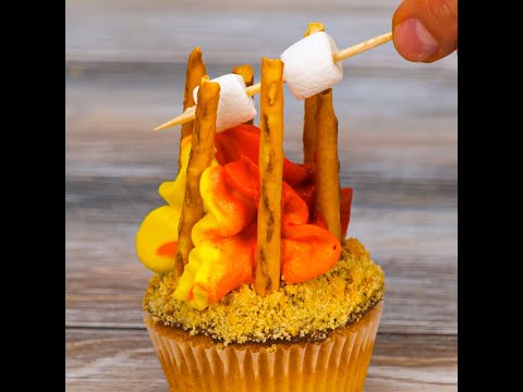 Genius food coloring hack for the perfect cupcake decor🌈