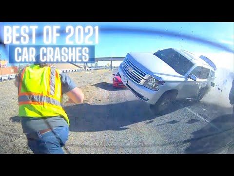 Best of Car Crashes Compilation - 2021 [MegaDrivingSchool Rewind]