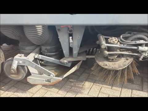 Aebi MFH 5000 Street Sweeper, Iveco Common Rail Engine with 150 HP, EURO 3