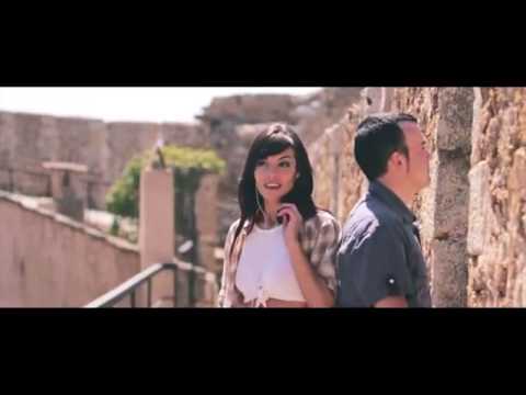 EME BE Feat  Fran Leuna  Hace Calor Cuando Sale El Sol (Official Video)