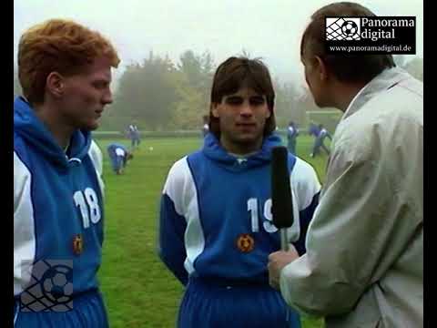 Interview als Nationalspieler: Matthias Sammer und Ulf Kirsten im November 1988