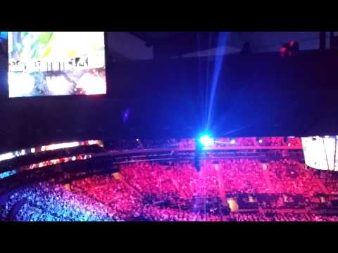 LoL CLG vs. TSM Game 2 Crowd