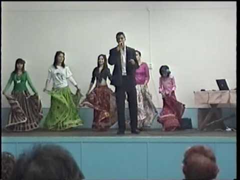 Ocna-Mures  Ansamblu de jocuri tiganesti din UIOARA DE SUS la  Micoslaca partea 1.VOB