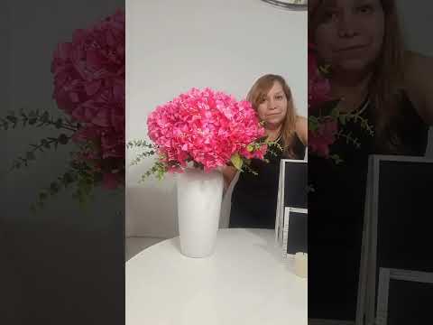 Las flores de budambilias  realistas utilizada   para decorar hogar y  eventos de fiestas