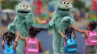 Sesame Place RESPONDS To Viral Video Of Little Girls Being IGNORED By Sesame Street Character