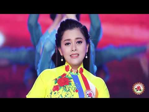 Thể hiện bởi Hồng Quyên