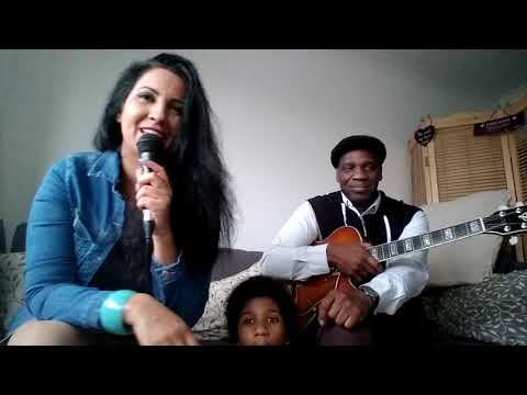 Romina Johnson Movin' too fast live acoustic
