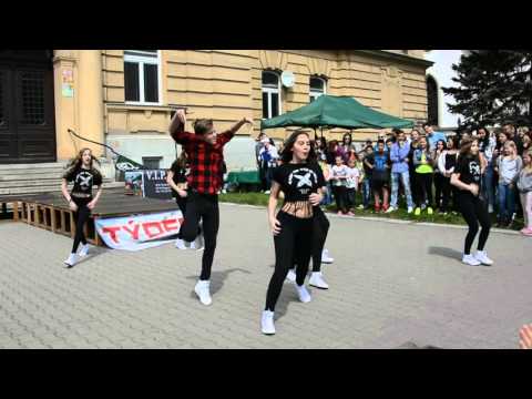 1.5.2016 Vystoupení FOLÍ DE LA FÚL junioři