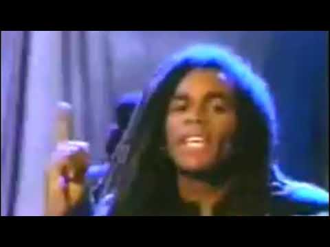 Rob & Fab - Girl You Know It's True (1990 Demo with their real voices)