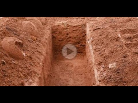 Pse grave ju bëhet varri më i thellë se i burrave?