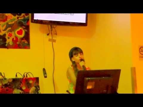 12 yr GIRL sings DIFFERENT DRUM by Mike Nesmith, sung by Linda Ronstadt