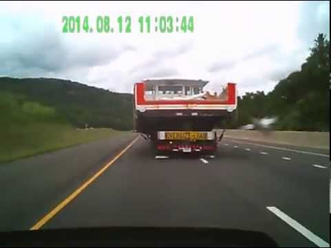 pilotcar.tv™ - Time-lapse 3rd Car Across Connecticut 46' Lobster Boat State Police