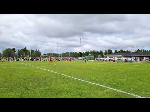 EsPa 2010 Keltainen 2 vs FC Viikingit Punainen 2