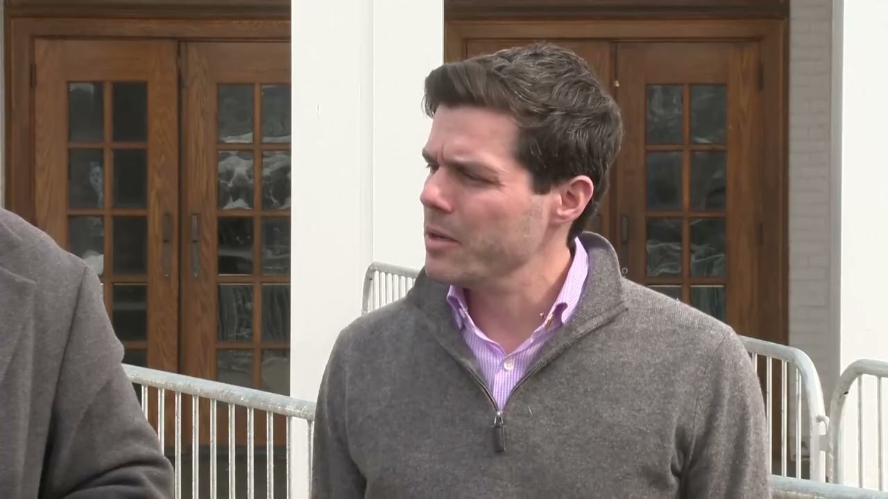 Hillary Clinton's Jeffrey Epstein deposition paused after Lauren Boebert leaks photo to podcaster