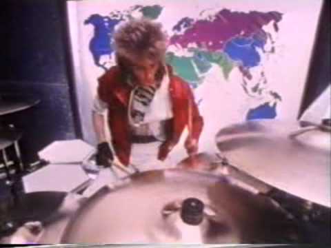 download lagu mp3 mp4 Standing In The Dark Platinum Blonde, download lagu Standing In The Dark Platinum Blonde gratis, unduh video klip Standing In The Dark Platinum Blonde