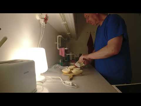 MongoTV_12800 - FLY - Del 475 - Frokost - Koster Mange Penge At Eje Et Fly