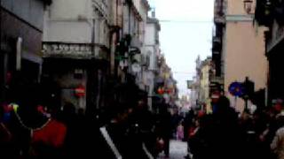 preview picture of video 'Carnevale 2009 - Trino Vercellese - Sbandieratori'