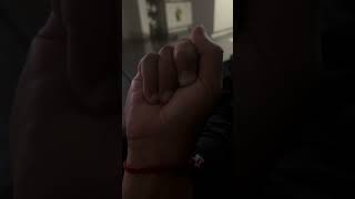 Download lagu 4 fingers I have mp3