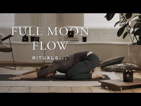 Full Moon Yoga Flow to Renew Your Balance on Restless Nights (20-minute yoga practice) | Rituals