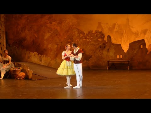 Anna Antonicheva and Ruslan Skvortsov in "Giselle" - Act I - 29.03.16