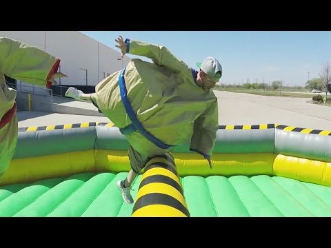Giant Sumo Battle | Dude Perfect