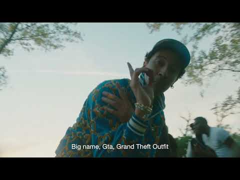 Ghali – MOON RAGE feat. Axell (prod. Vaporstef) [Lyrics Video]