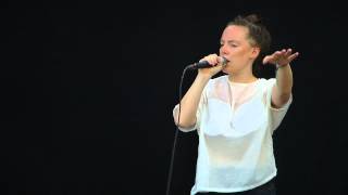 Sylvan Esso - Dress &amp; Coffee - Primavera Sound Barcelona 2015