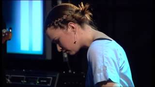 Jonathan Johansson - En hand i himlen (Live @ Nyhetsmorgon)