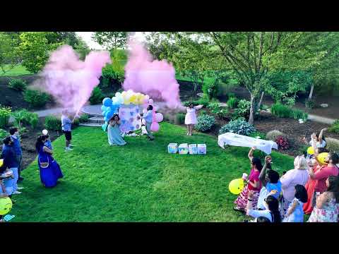 PhotoYari Photography video.