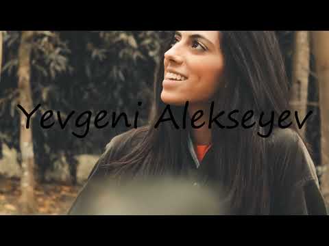 How to pronounce Yevgeni Alekseyev in English?