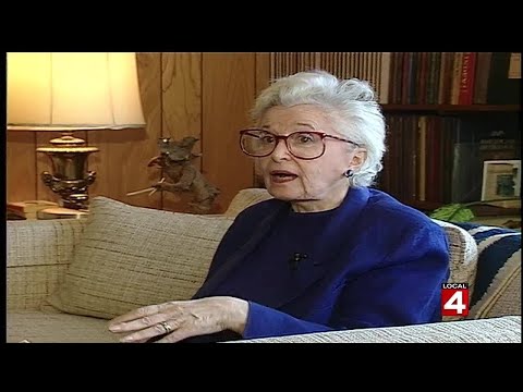 Activist Esther Shapiro dies