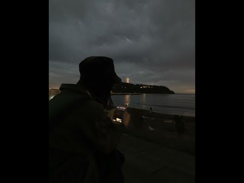 DXRIW - อยู่กับฉันก่อน Ft. BlackHeart (Audio)