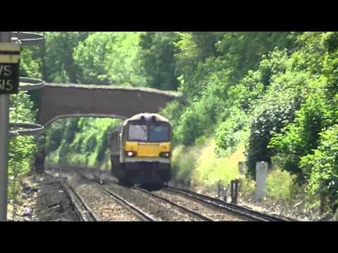 (HD) EWS 92012 Drags Euro Cargo Rail 66010 + 66064 + 66212 Through Shoreham on 0E32