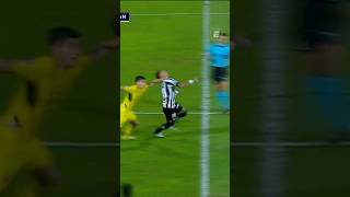 NEYMAR METE CHAPÉU ABSURDO E JOGADOR APELA NA FALTA EM RECOLETA X SANTOS! 🎩🔟🔥