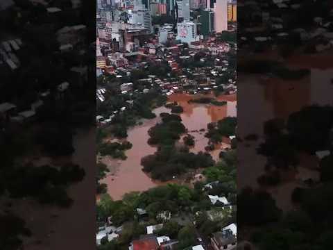 CHEIA DO RIO PARANÁ DEIXA MILHARES DE DESALOJADOS