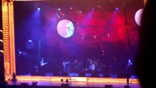 Kasabian - Ladies and Gentlemen (Roll the Dice) (Wembley Arena 2009)