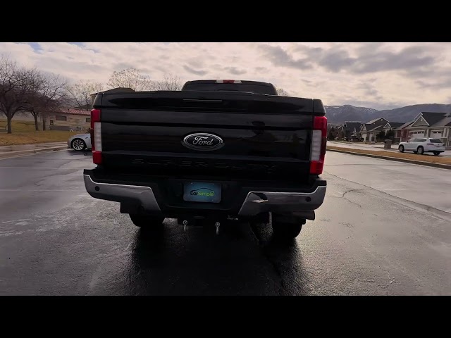 2017 FORD F350 SUPER DUTY CREW CAB PICKUP V8, TURBO DIESEL, 6.7 LITER LARIAT PICKUP 4D 6 3/4 FT